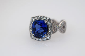 Ceylon Sapphire & Diamond Ring